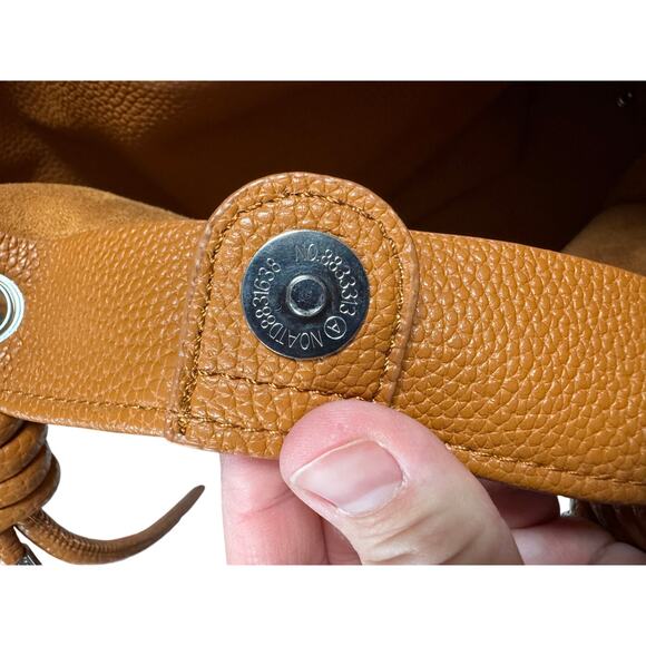 Purse / Anit Kraft / Shoulder Bag / EUC - Picture 7 of 8